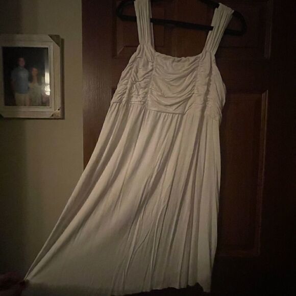 White Cotton Beach/Pool Coverup  - Picture 3 of 5